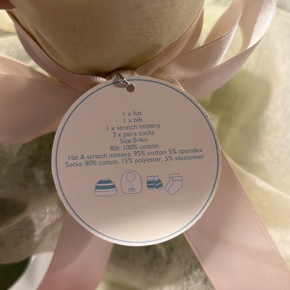 Baby Blooms Gender Neutral Baby Gift Set Flower Bouquet! - Picture 8 of 8